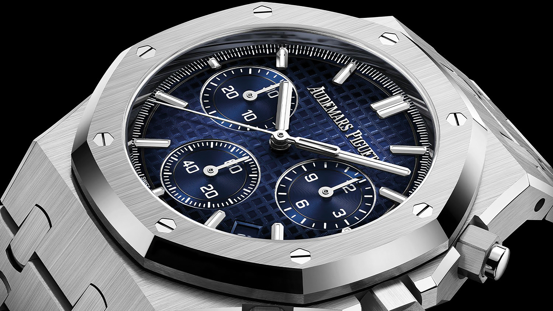 Audemars-Piguet-Royal-Oak-41mm-Special-Edition-White-Gold-Smoked.-blue-15510BC-26240BC-6_Kopie.jpg