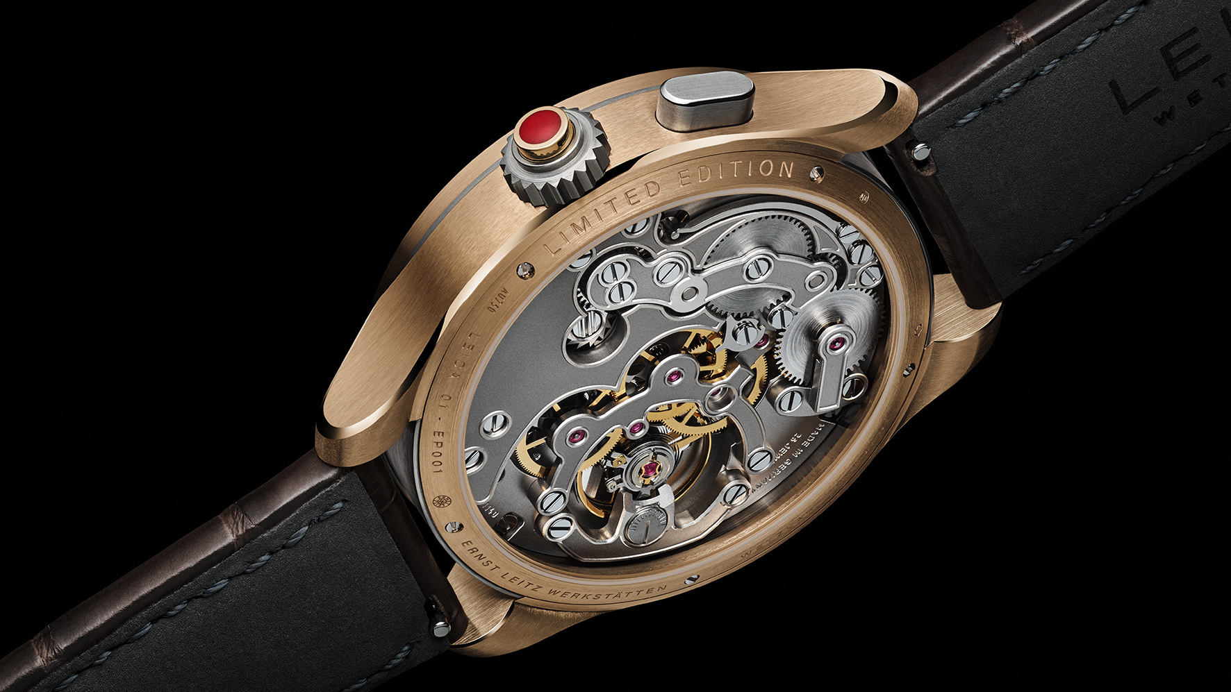 Leica_Watch_ZM_1_Gold_limited_Edition_back_HiRes_Kopie.jpg