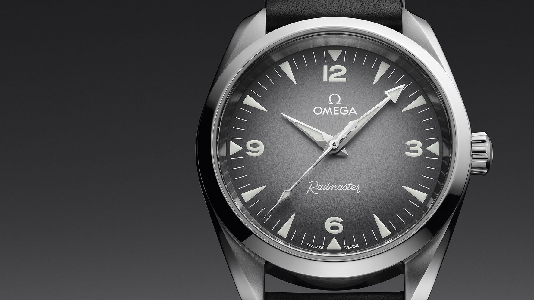OMEGA_235.12.38.20.06.001_SE_Railmaster38_KeyVisual_4x5_RVB.jpg