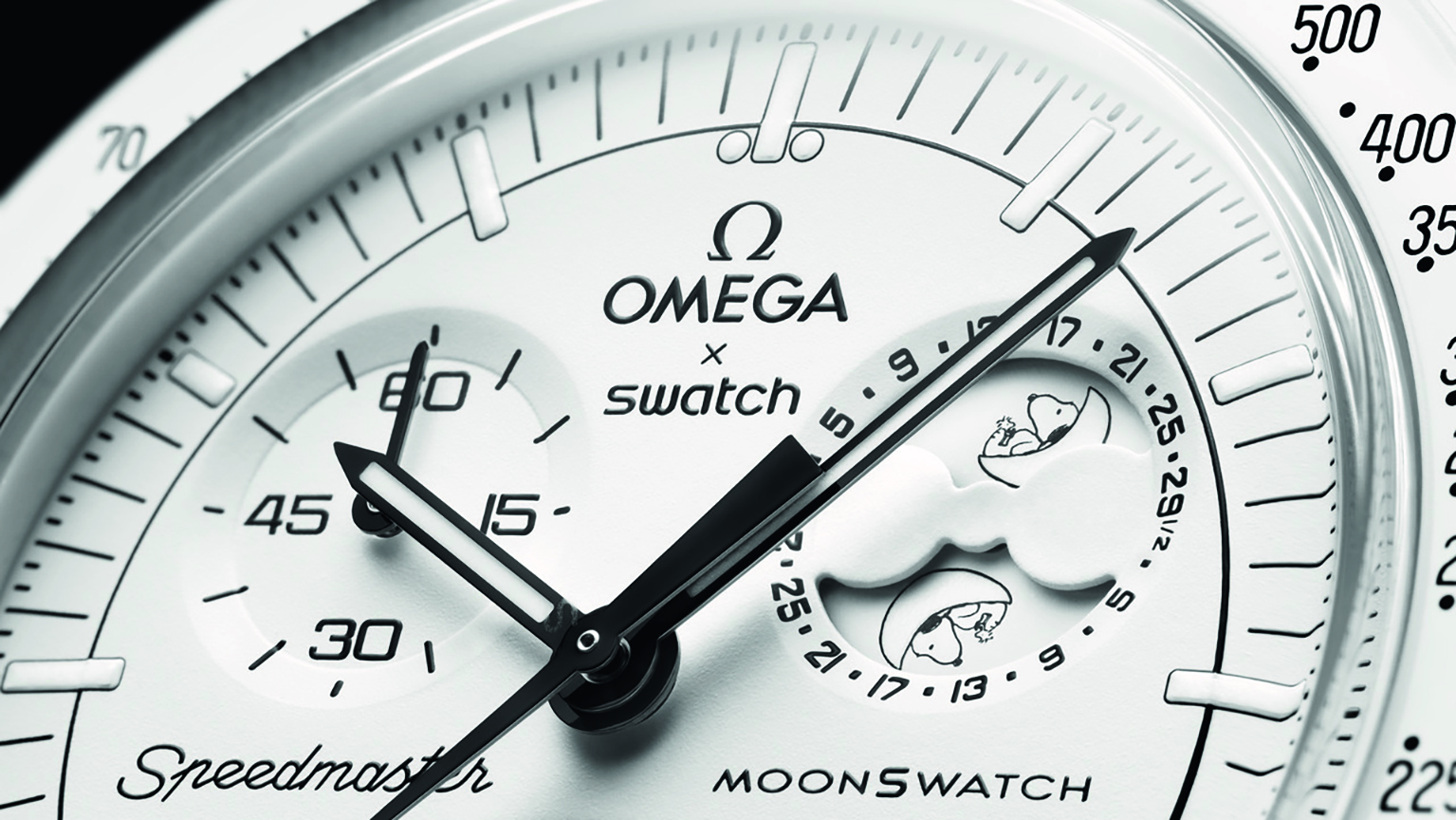 sc01_24_BioceramicMoonSwatch_MissionToTheMoonphase_close-up_dial_Print_Kopie.jpg