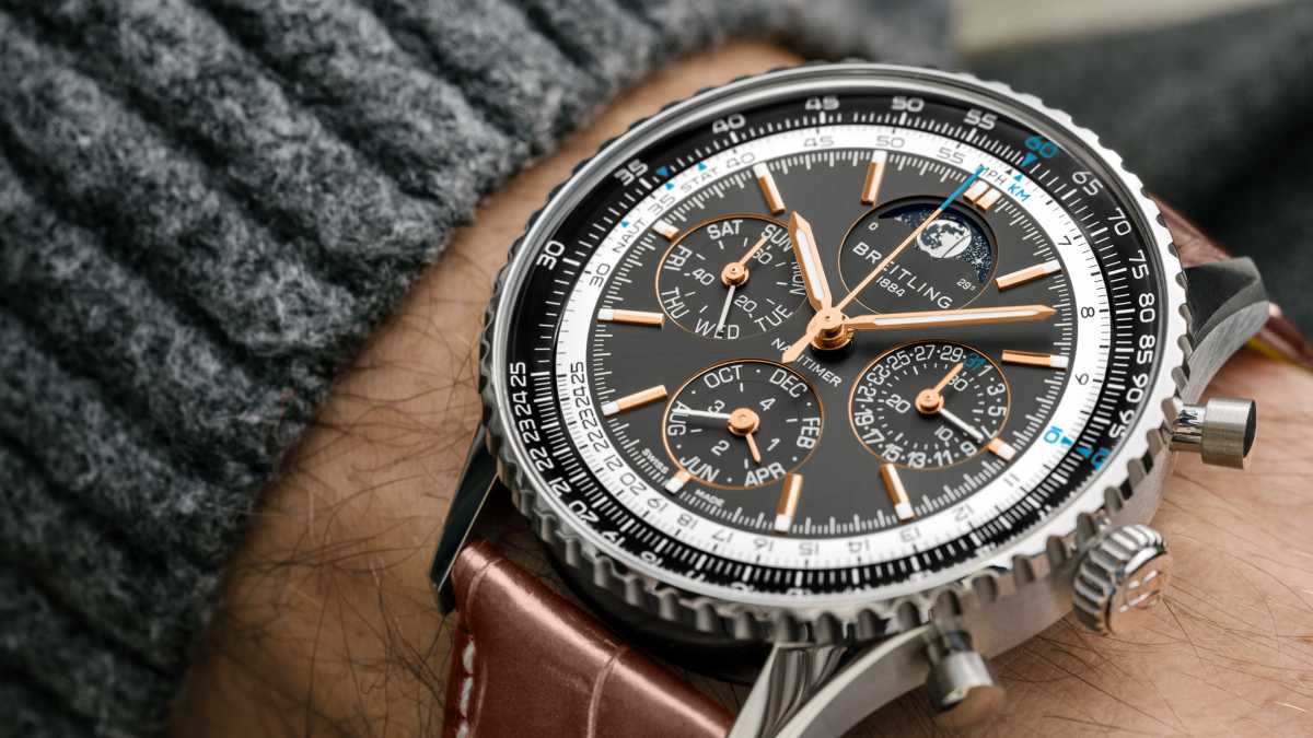 Breitling - Navitimer B19 Perpetual Calendar
